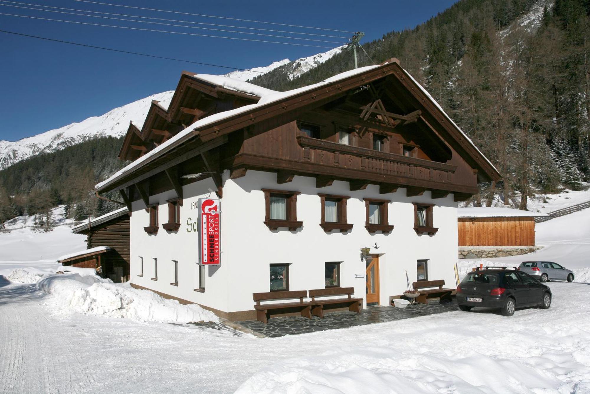 Haus Alpina & Landhaus Schoepf Langenfeld Exterior photo